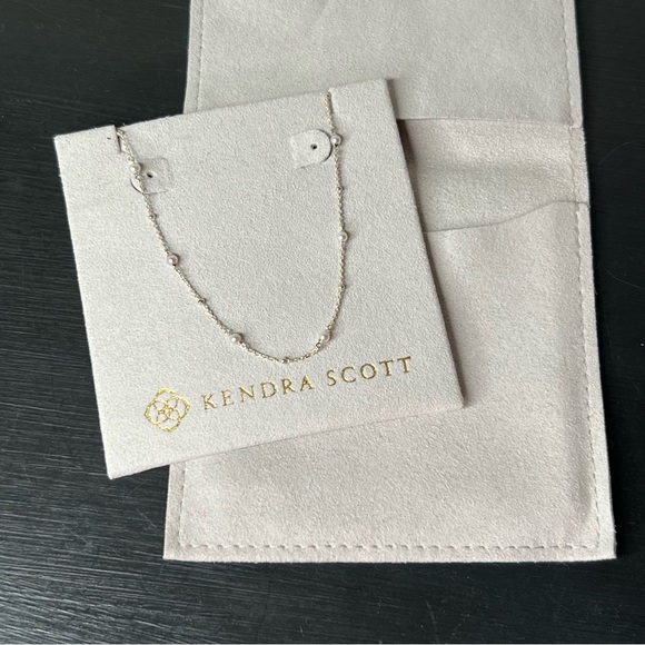 NWT Kendra Scott Emmaline Sterling Silver Strand Necklace in Freshwater Pearl - Picture 2 of 5